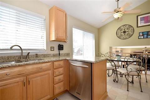461 Harvard Ln, Bartlett, IL 60103 photo 7