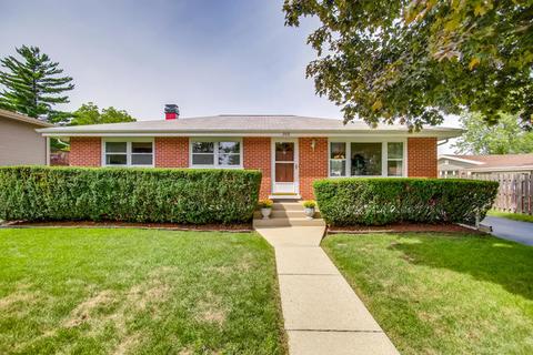 300 Pinecroft Dr, Roselle, IL 60172 photo 2