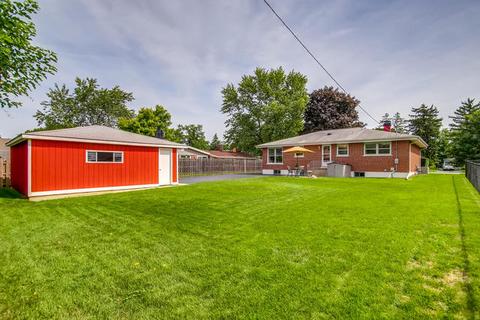 300 Pinecroft Dr, Roselle, IL 60172 photo 26