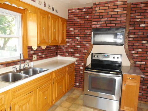 1548 S 6th Ave, Kankakee, IL 60901 photo 2