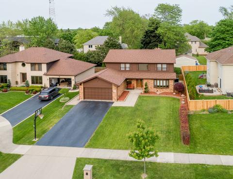 303 Eric Ct, Mount Prospect, IL 60056 photo 3