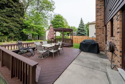 303 Eric Ct, Mount Prospect, IL 60056 photo 40