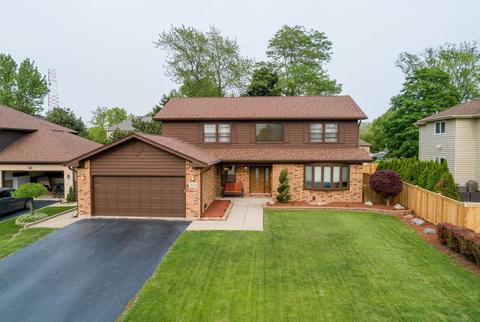 303 Eric Ct, Mount Prospect, IL 60056 photo 1