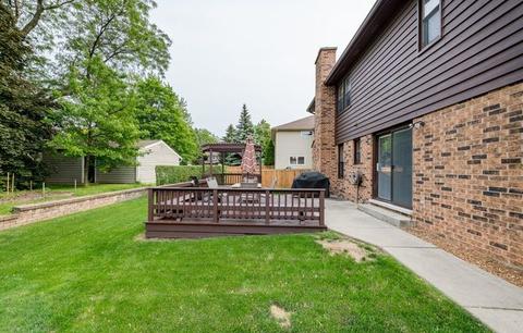 303 Eric Ct, Mount Prospect, IL 60056 photo 38