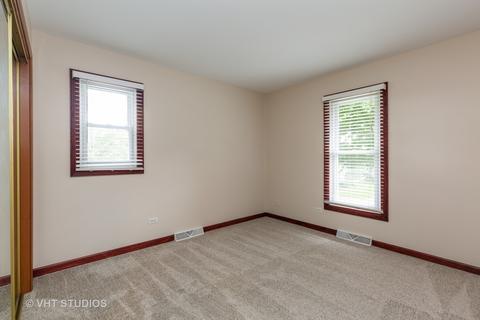 19 Walnut Ln, Algonquin, IL 60102 photo 10