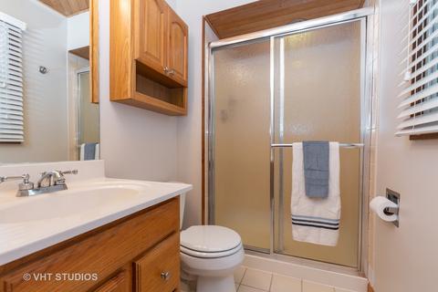 19 Walnut Ln, Algonquin, IL 60102 photo 9