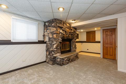 19 Walnut Ln, Algonquin, IL 60102 photo 14
