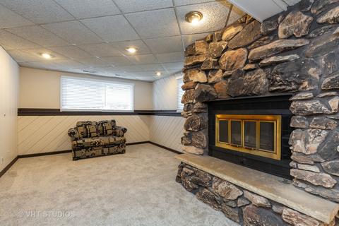 19 Walnut Ln, Algonquin, IL 60102 photo 13