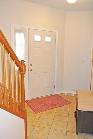 214 Partridge Ct, Algonquin, IL 60102 photo 2