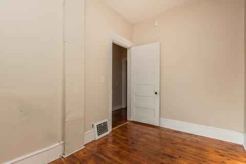 618 E Walnut St, Bloomington, IL 61701 photo 14