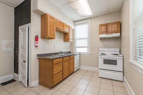 618 E Walnut St, Bloomington, IL 61701 photo 11