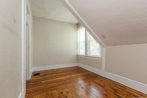 618 E Walnut St, Bloomington, IL 61701 photo 30
