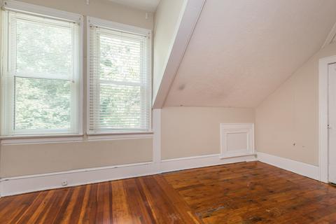618 E Walnut St, Bloomington, IL 61701 photo 31