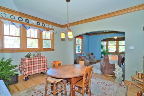 352 Moseley St, Elgin, IL 60123 photo 8