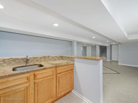2643 N Oak Park Ave, Chicago, IL 60707 photo 24