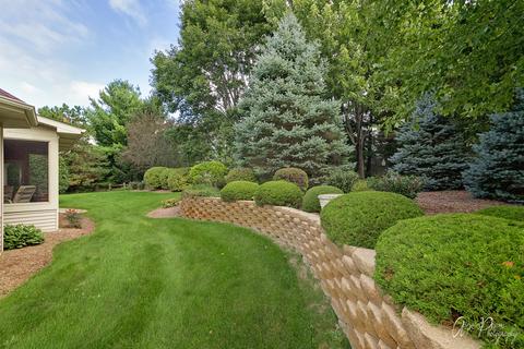 8606 Squirrel Dr, Spring Grove, IL 60081 photo 4