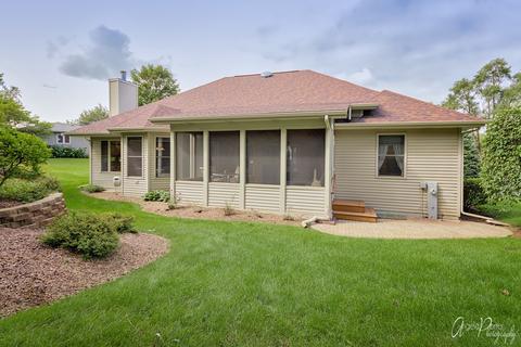 8606 Squirrel Dr, Spring Grove, IL 60081 photo 3