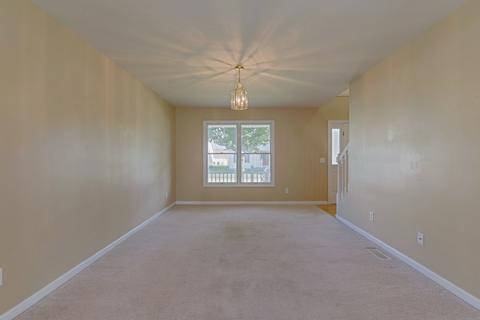 1001 Perry Ln, Normal, IL 61761 photo 9
