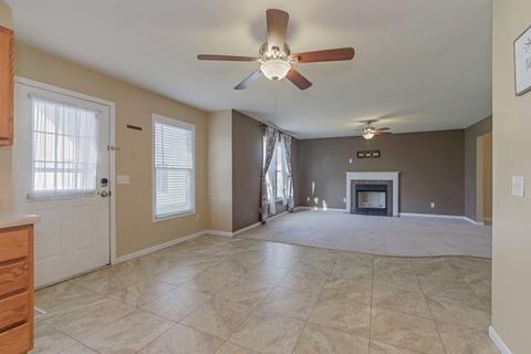 1001 Perry Ln, Normal, IL 61761 photo 14