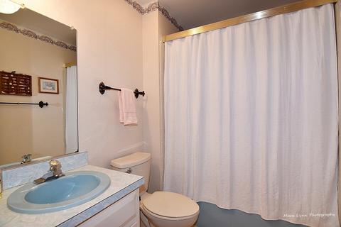 855 Martin Dr, Elgin, IL 60120 photo 18