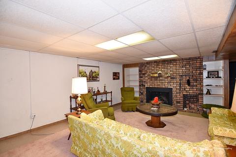 855 Martin Dr, Elgin, IL 60120 photo 21