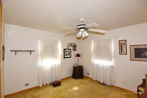 209 N Marion Ave, Bartlett, IL 60103 photo 10