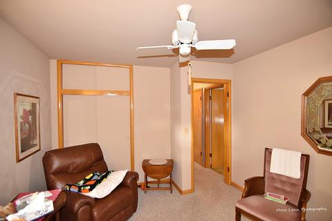 209 N Marion Ave, Bartlett, IL 60103 photo 9