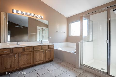 1069 Horizon Dr #C, Bartlett, IL 60103 photo 11