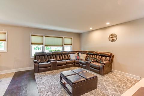 807 E Irving Park Rd, Itasca, IL 60143 photo 11