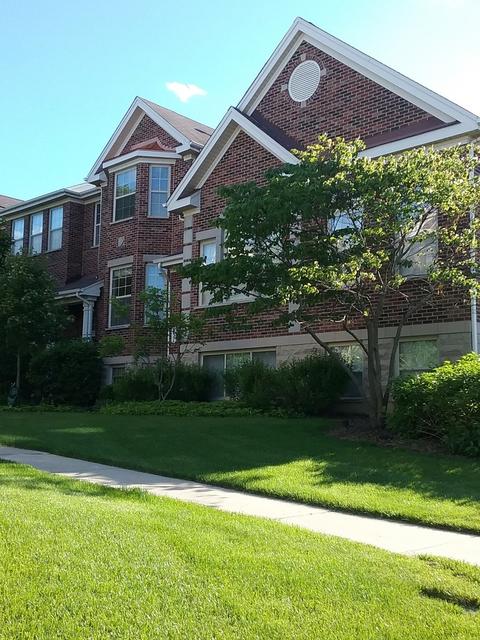 631 Prestwick Ln, Wheeling, IL 60090 photo 2