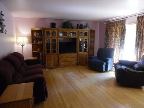 444 Cherry Ct, Roselle, IL 60172 photo 3