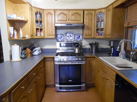 444 Cherry Ct, Roselle, IL 60172 photo 8