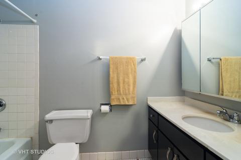 1500 Robin Cir #111, Hoffman Estates, IL 60169 photo 9