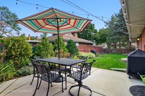 1100 W Pendleton Pl, Mount Prospect, IL 60056 photo 17