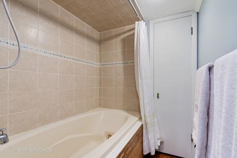 1100 W Pendleton Pl, Mount Prospect, IL 60056 photo 12
