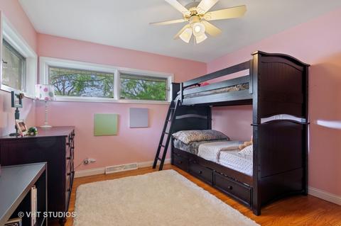 1100 W Pendleton Pl, Mount Prospect, IL 60056 photo 9