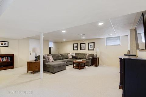 1100 W Pendleton Pl, Mount Prospect, IL 60056 photo 15
