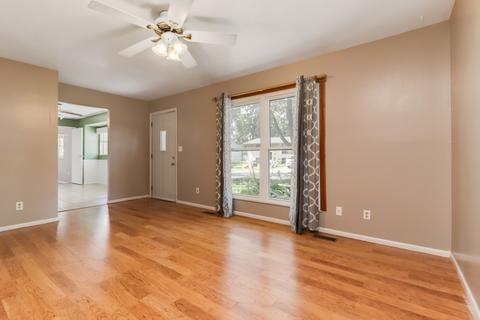 1313 Pinehurst Dr, Bloomington, IL 61704 photo 4