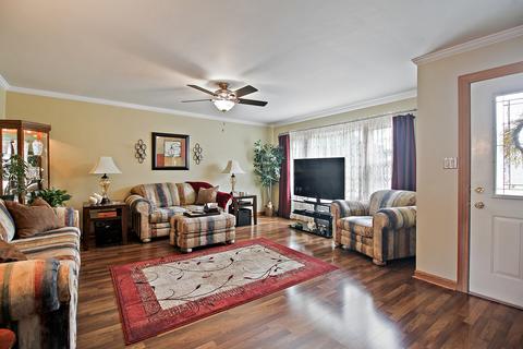 7 Richard St, Kankakee, IL 60901 photo 2