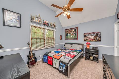 1957 Chatham Dr, Wheaton, IL 60189 photo 19
