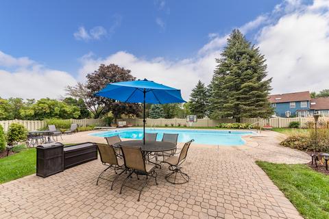 1957 Chatham Dr, Wheaton, IL 60189 photo 24