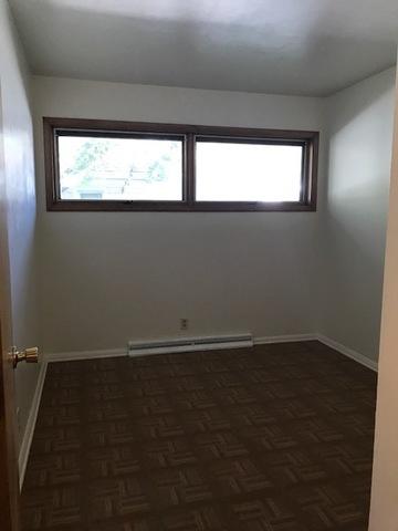 217 E Royal Dr, Dekalb, IL 60115 photo 8