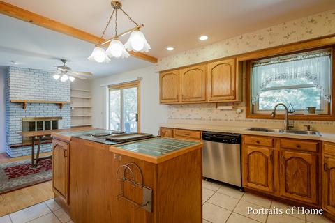 202 59th St, Willowbrook, IL 60527 photo 4