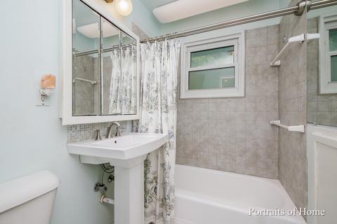 202 59th St, Willowbrook, IL 60527 photo 8