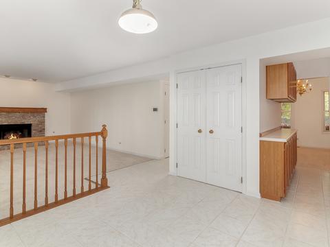 175 Meadowview Ln, Aurora, IL 60502 photo 22