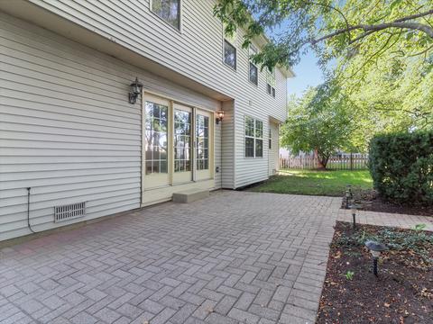175 Meadowview Ln, Aurora, IL 60502 photo 4