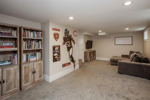 1013 E Willow Ave, Wheaton, IL 60187 photo 11