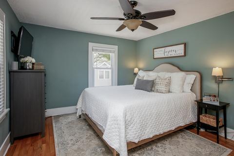 1013 E Willow Ave, Wheaton, IL 60187 photo 12