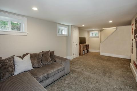1013 E Willow Ave, Wheaton, IL 60187 photo 10