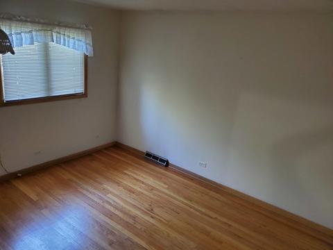 15301 Maple Dr, Oak Forest, IL 60452 photo 11